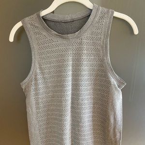 Lululemon training tank XS or S (small tears)